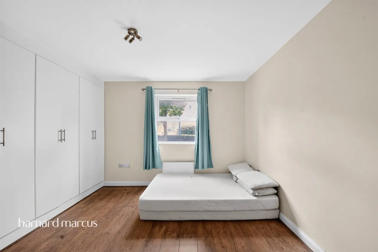 White Lodge Close, Isleworth, TW7, photo 22