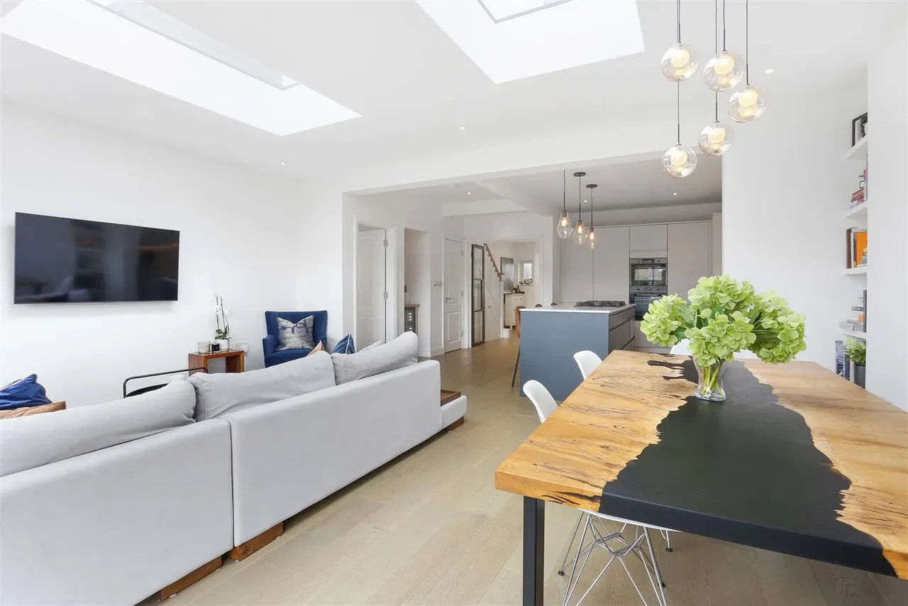 Elm Way, Worcester Park, KT4 8LT, photo 11