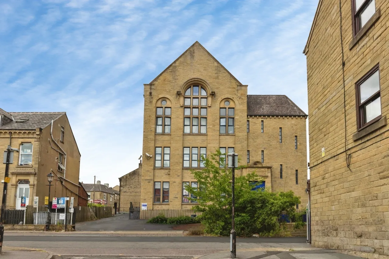 Water Street, Huddersfield, West Yorkshire, HD1, photo 24