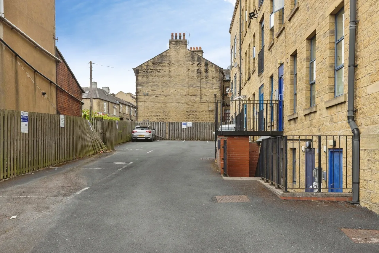 Water Street, Huddersfield, West Yorkshire, HD1, photo 21