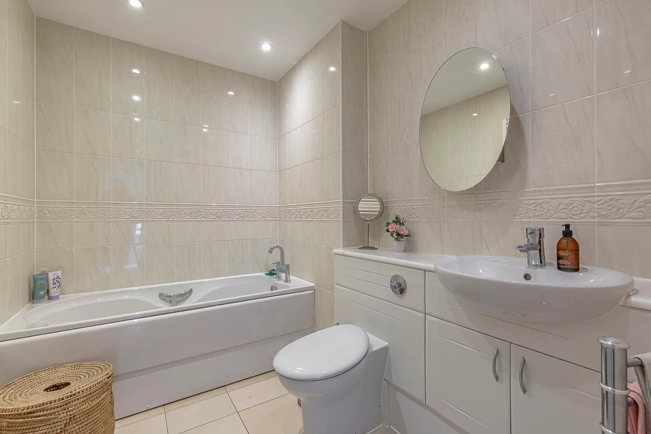 Norfolk Heights, Church Road, Tunbridge Wells, Kent, TN1 1JB, photo 11
