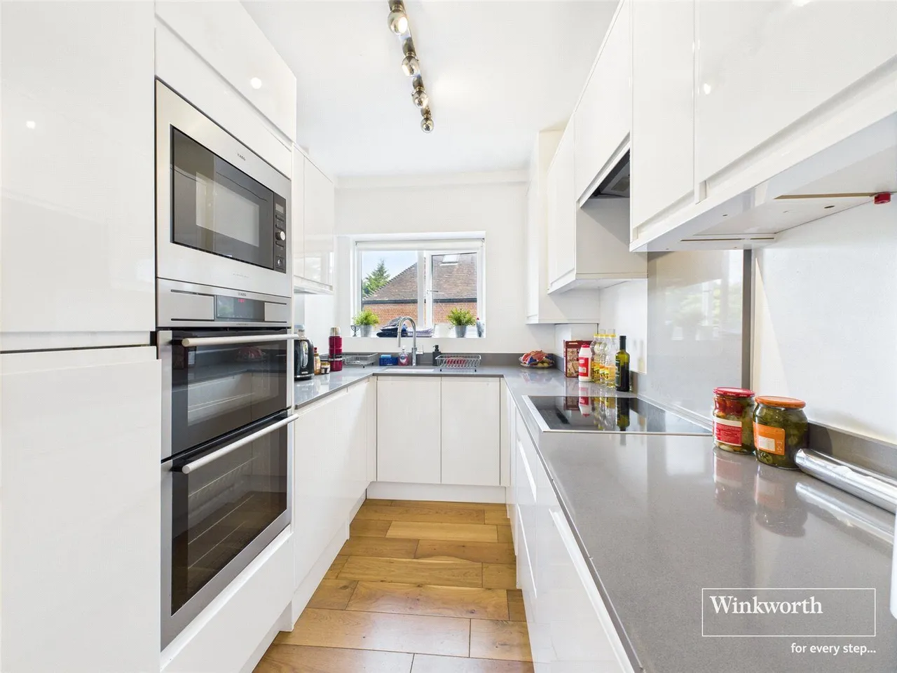 Manor Hall Drive, Hendon, NW4, photo 5