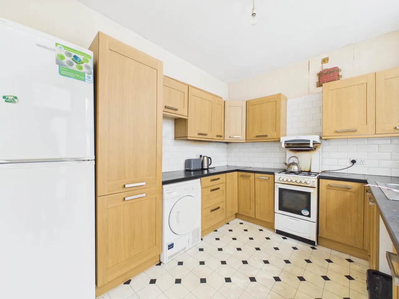 Commercial Street, Caerphilly, CF83, photo 11
