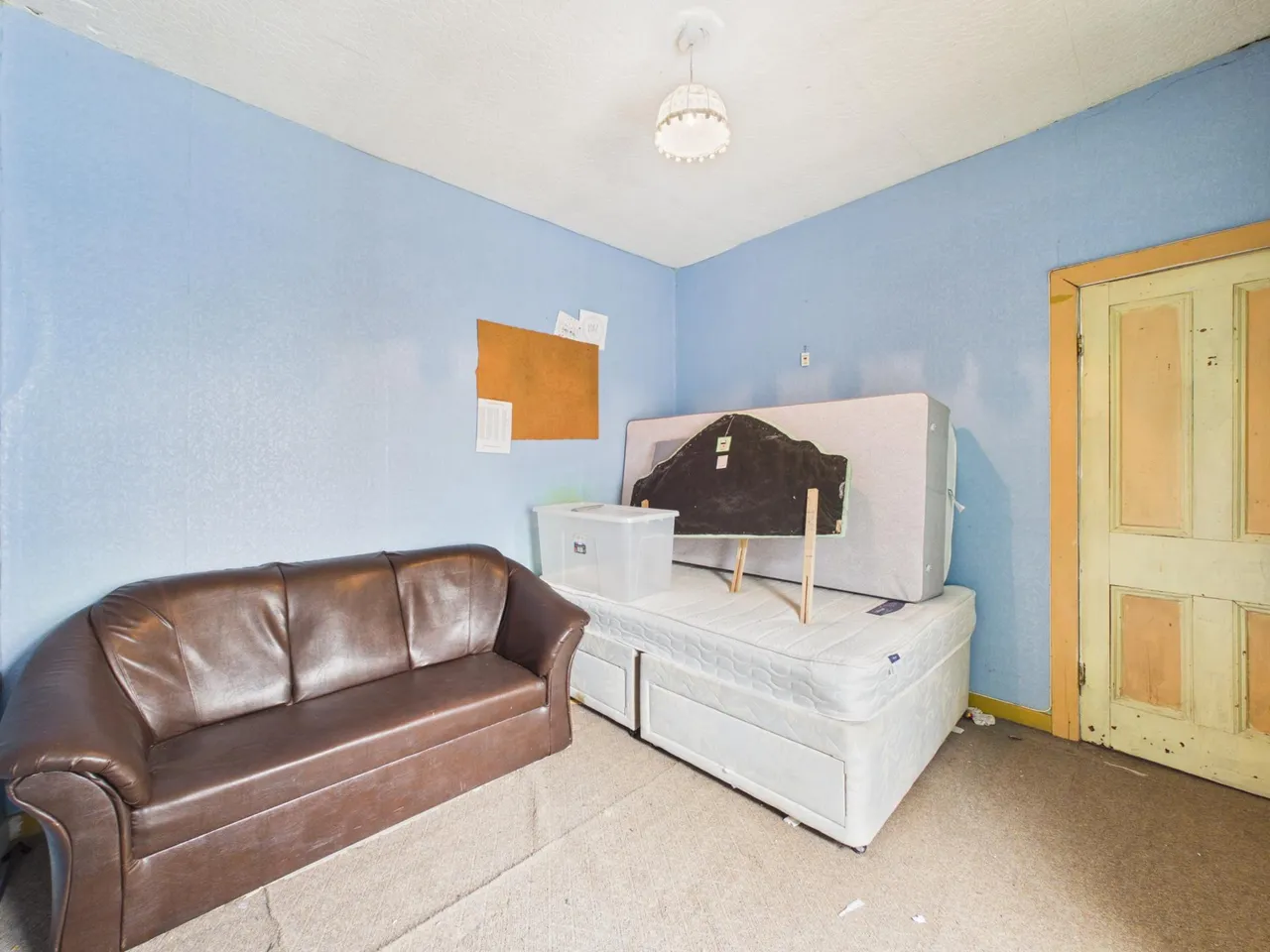 Commercial Street, Caerphilly, CF83, photo 17
