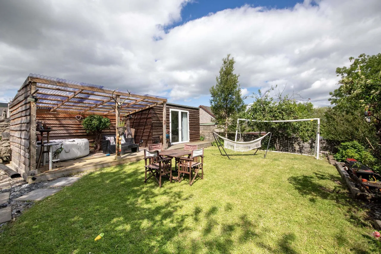 5 bed house for sale, The Square, Dufftown, AB55
