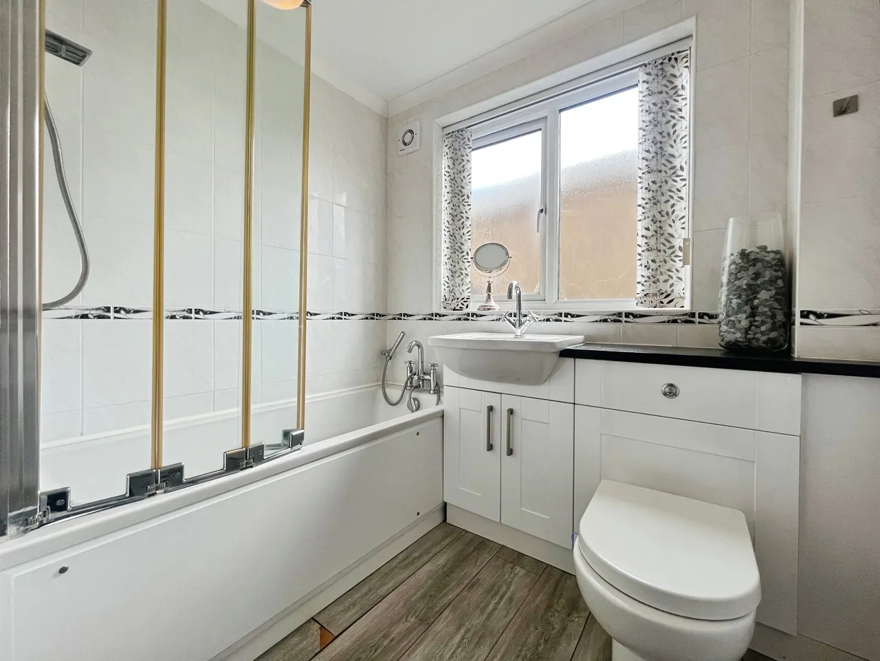Oast House Crescent, Farnham, Surrey, GU9 0NP, photo 12