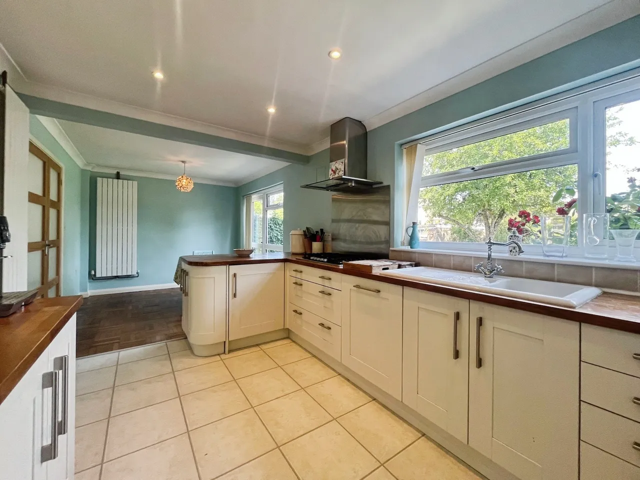 Oast House Crescent, Farnham, Surrey, GU9 0NP, photo 14