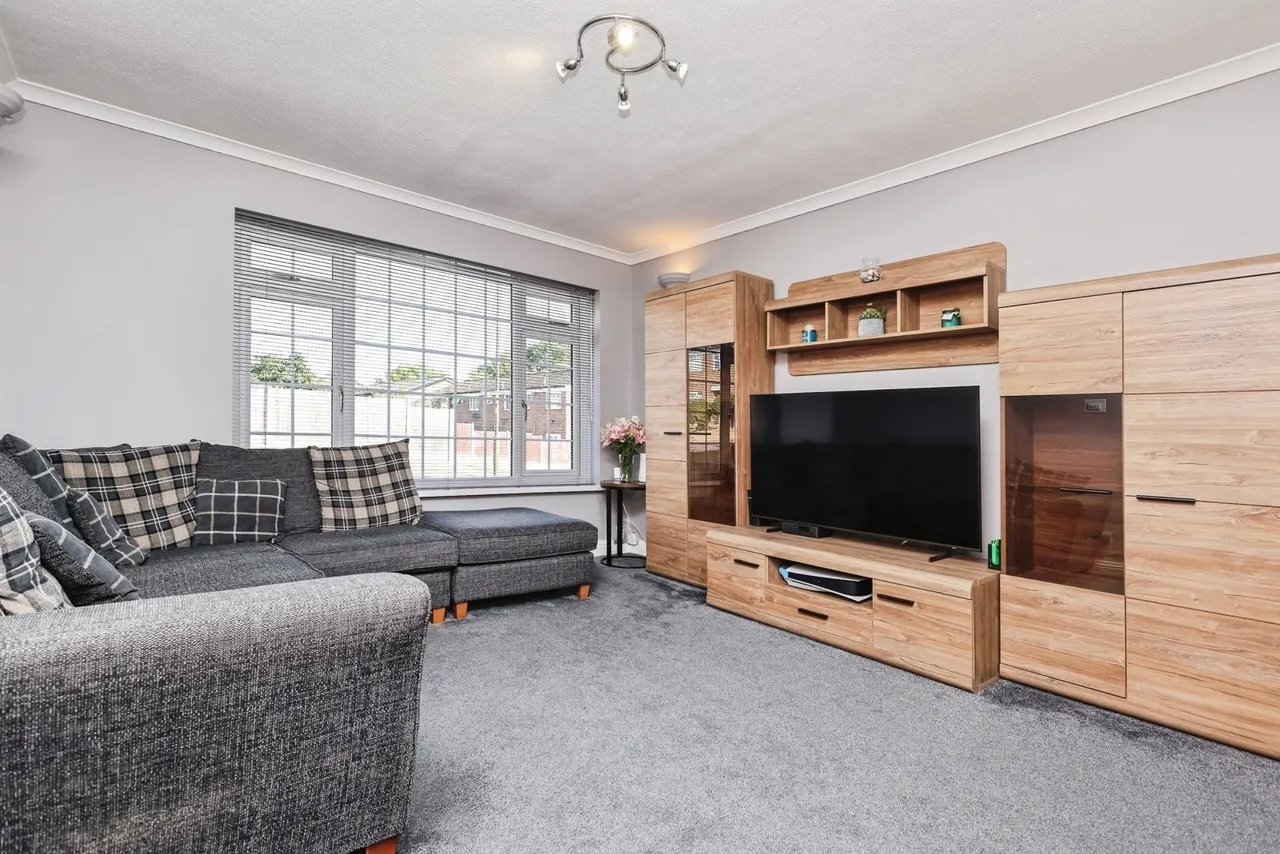 Magnet Walk, Erdington, B23, photo 2