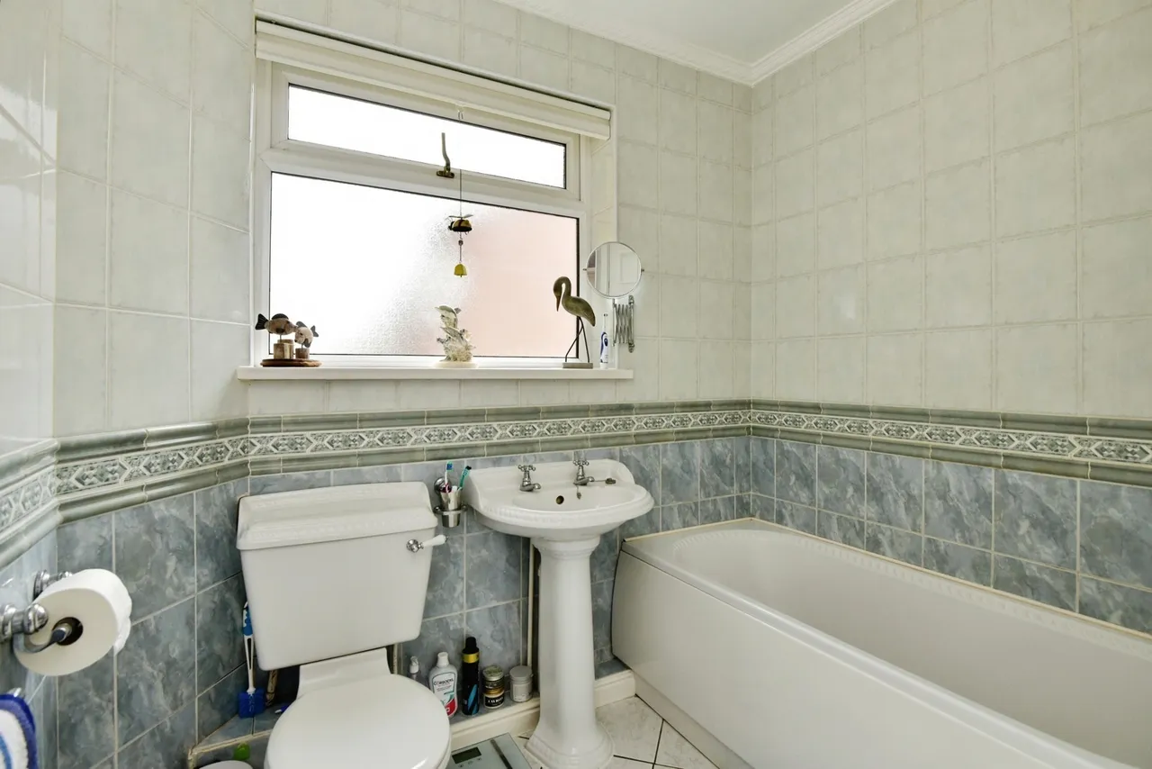 Delamere Grove, Newcastle, Staffordshire, ST5, photo 9