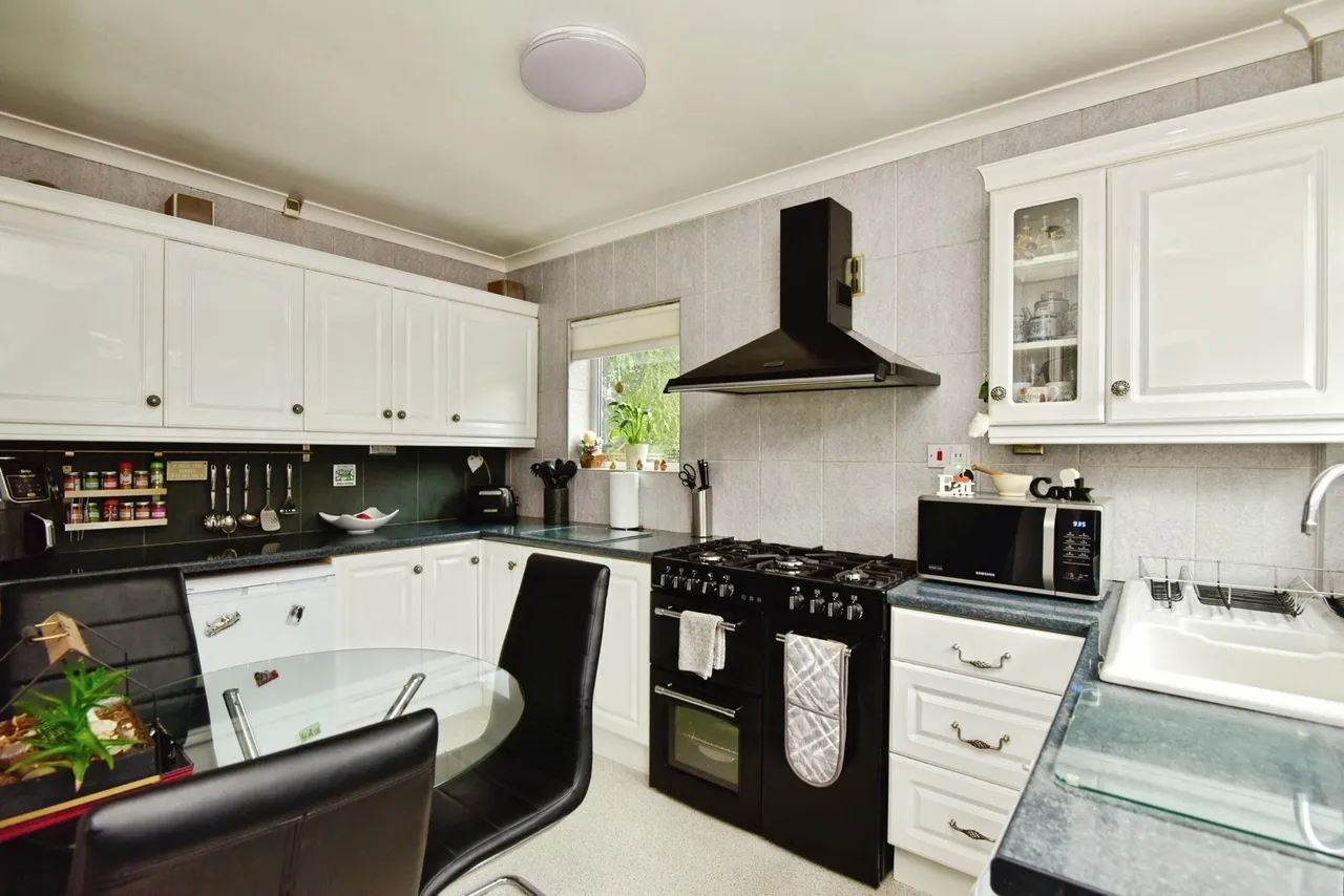 Delamere Grove, Newcastle, Staffordshire, ST5, photo 3