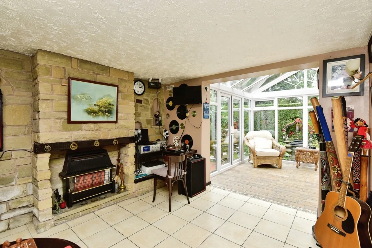 Delamere Grove, Newcastle, Staffordshire, ST5, photo 12