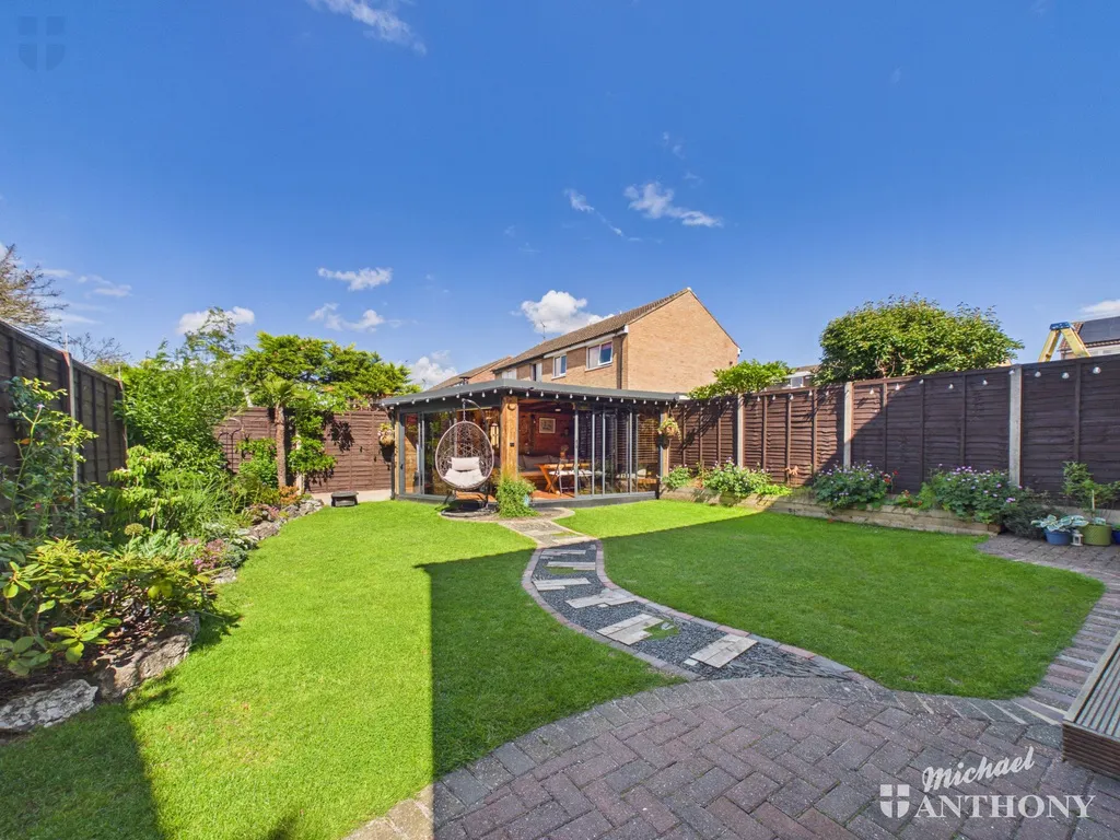 Thackeray End, Aylesbury, HP19 8JE, photo 3