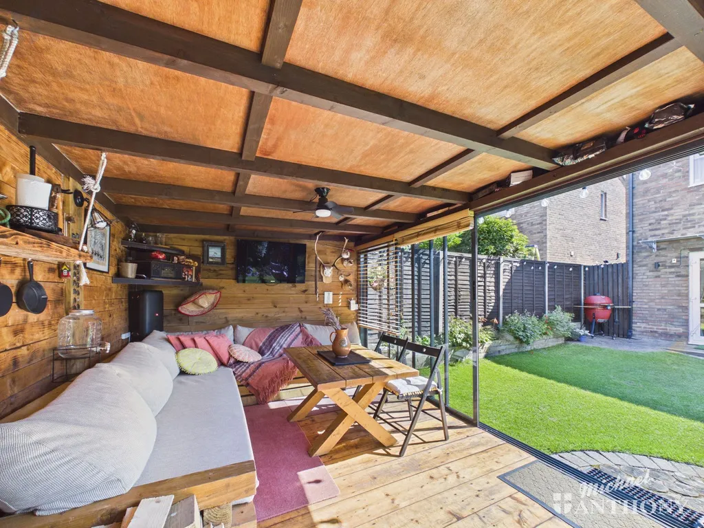 Thackeray End, Aylesbury, HP19 8JE, photo 13