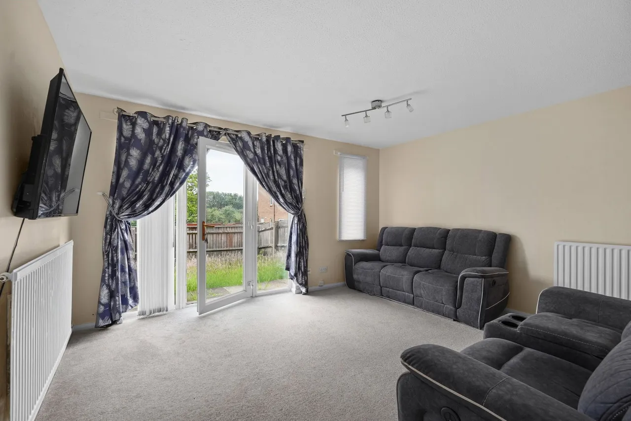 High Street, Two Mile Ash, Milton Keynes, MK8 8HA, photo 6
