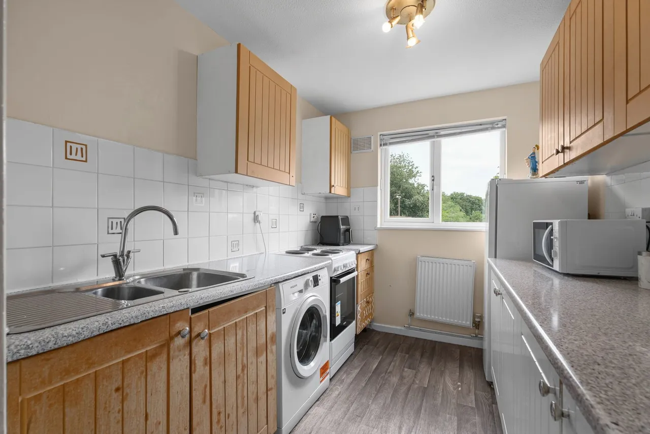 High Street, Two Mile Ash, Milton Keynes, MK8 8HA, photo 7