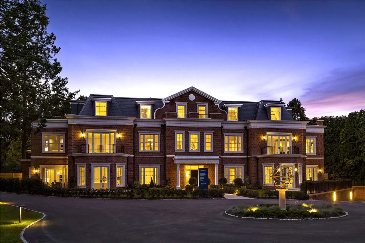 Cholbury Place, London Road, Ascot, Berkshire, SL5 7EG, photo 2