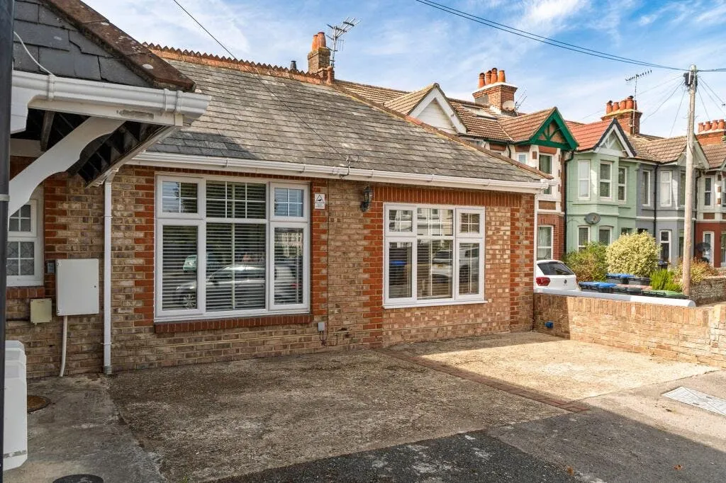 1 bed flat for sale — Kingsland Road, Worthing, BN14