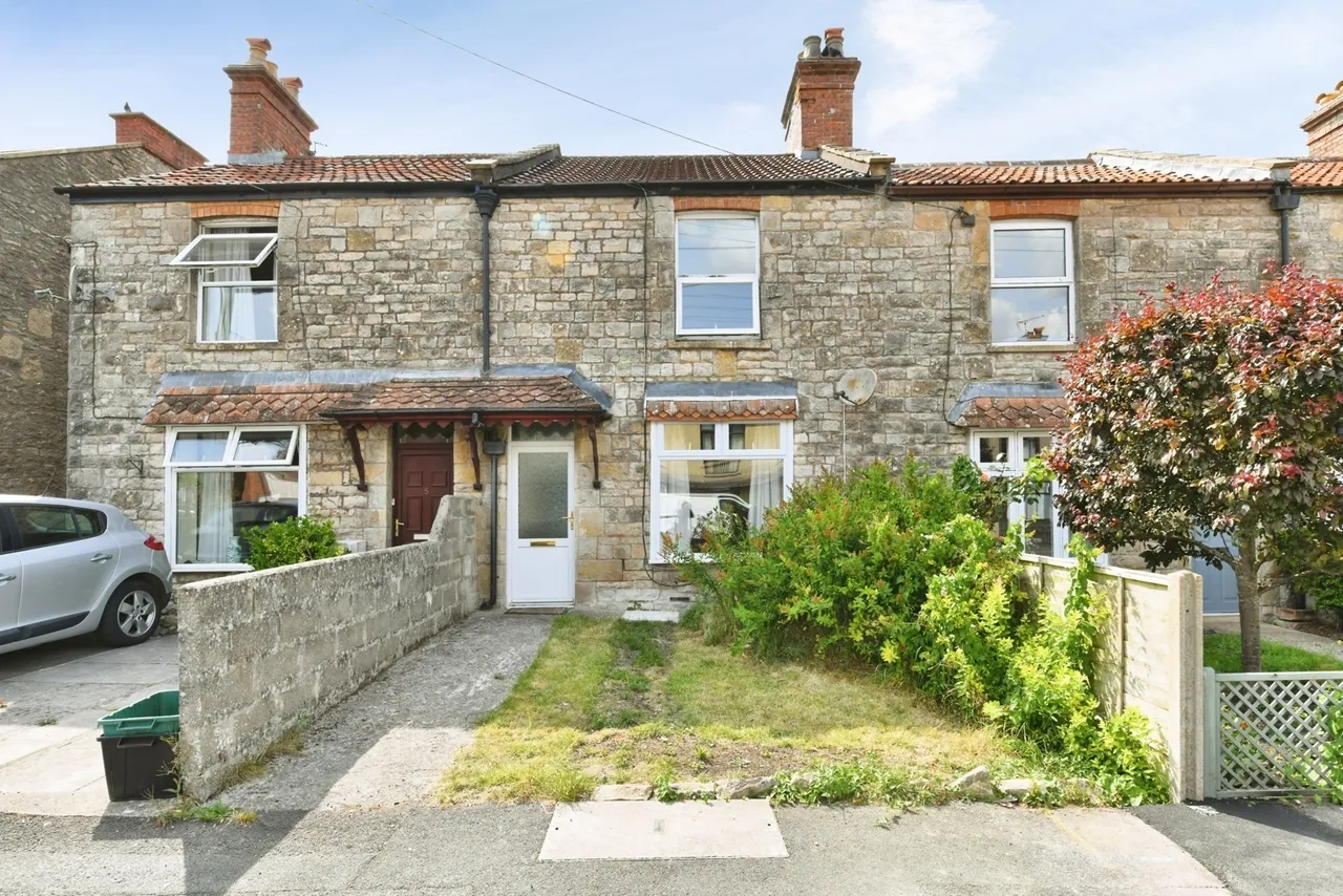 3 bed house for sale, Victoria Grove, Shepton Mallet, BA4