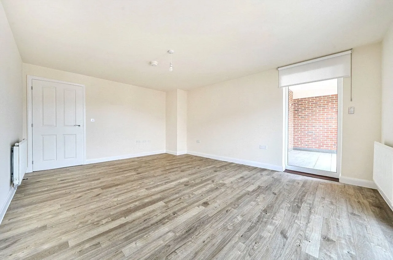 2 bed flat to rent, Jenyns Drive, Cambridge, CB3