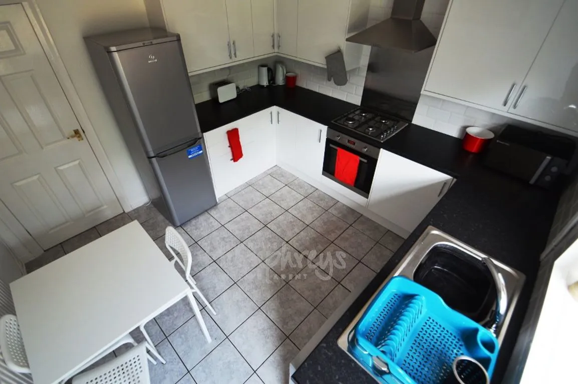 Bradford Crescent, Durham, DH1, photo 3