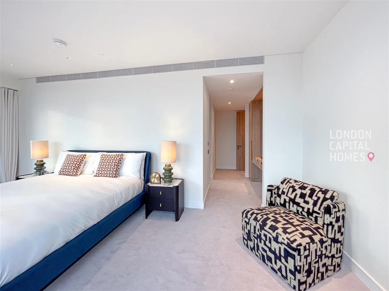 Nine Elms Lane, London, photo 5