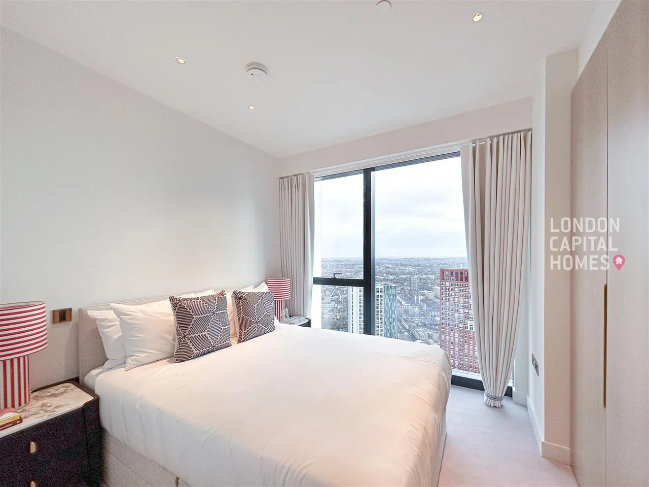 Nine Elms Lane, London, photo 10