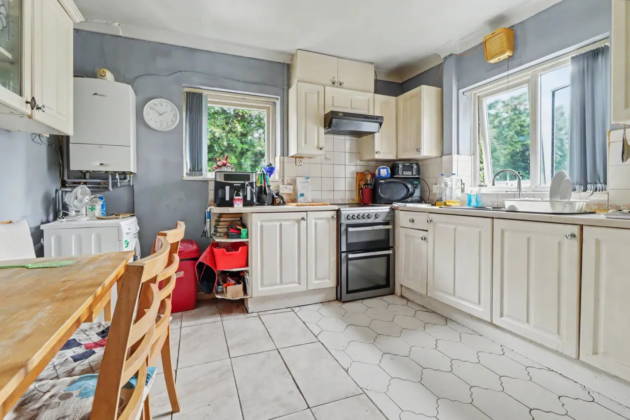 URMSTON Place, Stoke On Trent, photo 4