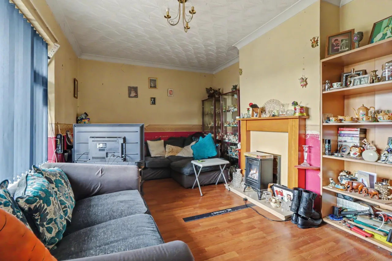 URMSTON Place, Stoke On Trent, photo 3