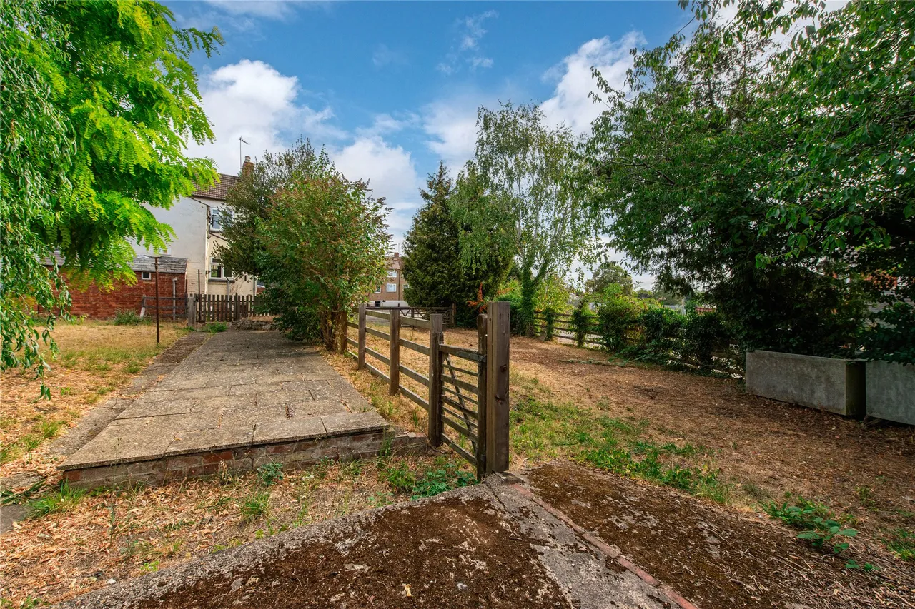 Hinwick Road, Wollaston, NN29, photo 7
