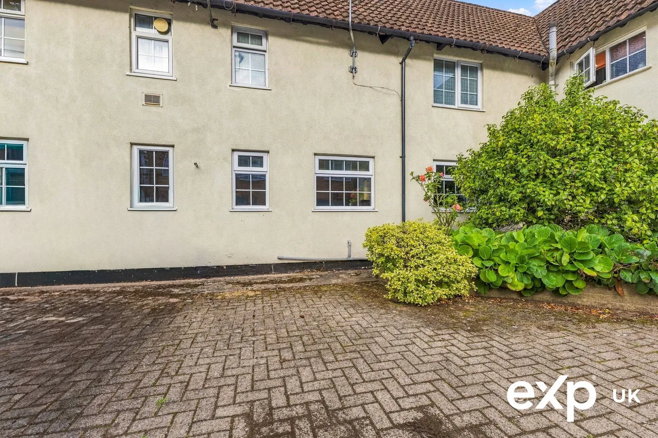 Hutt Farm Court, Ravenshead, photo 22