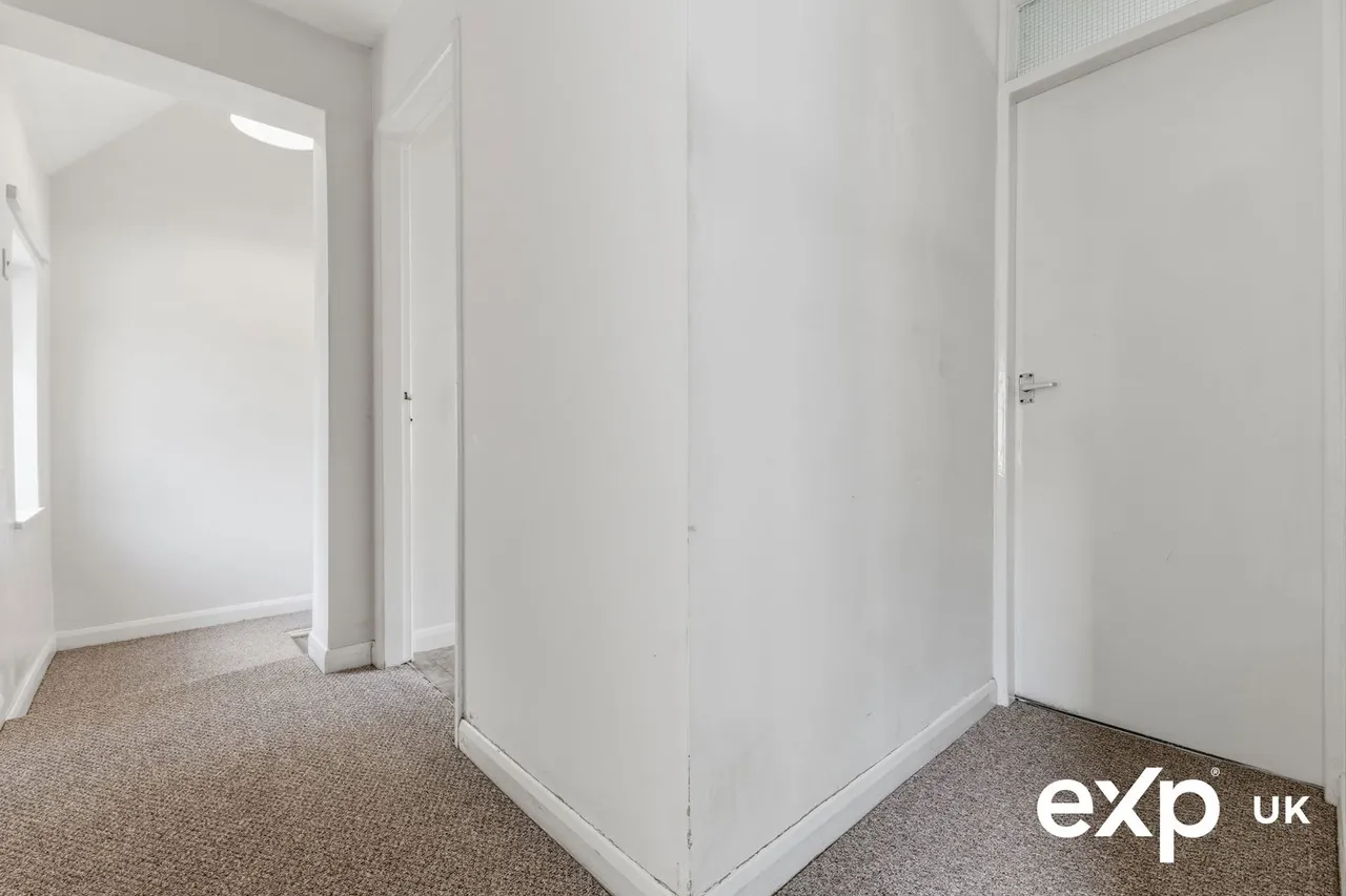 Hutt Farm Court, Ravenshead, photo 14