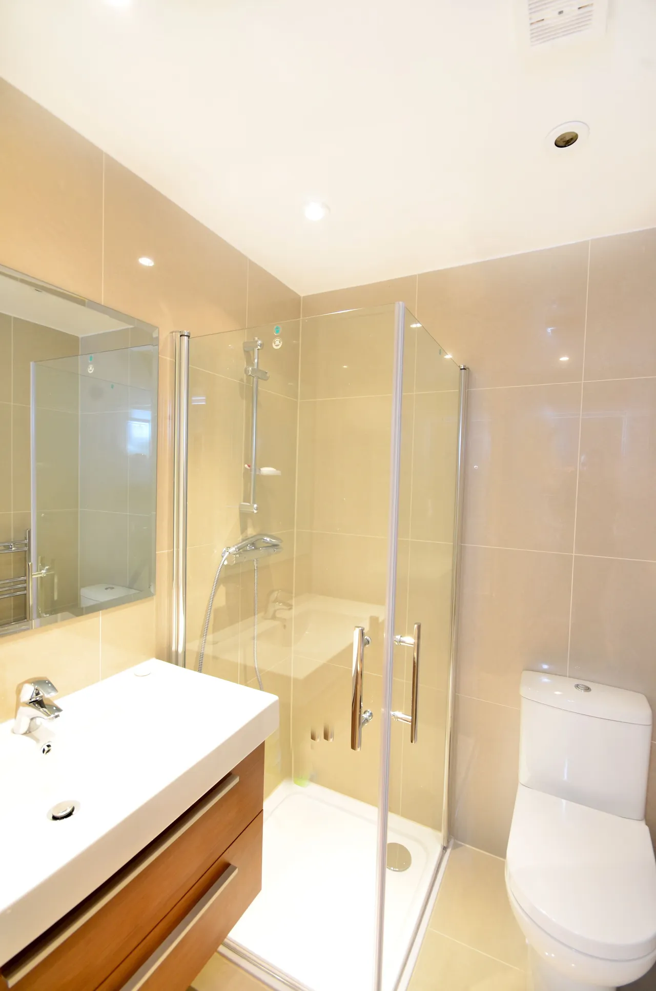 Flat 2, 6 Collingham Place, London, photo 3