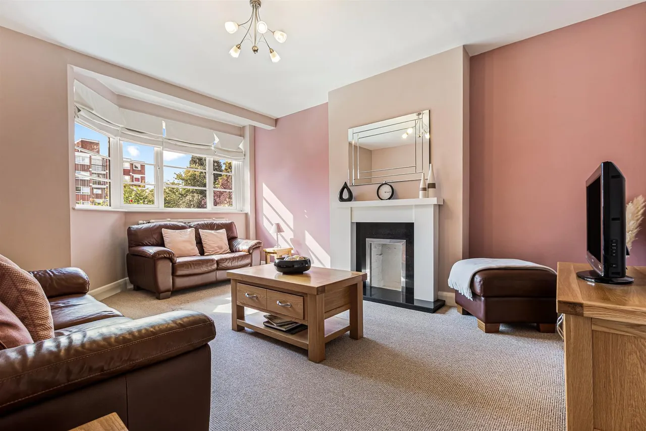 Knighton Park Road, Stoneygate, LE2, photo 2