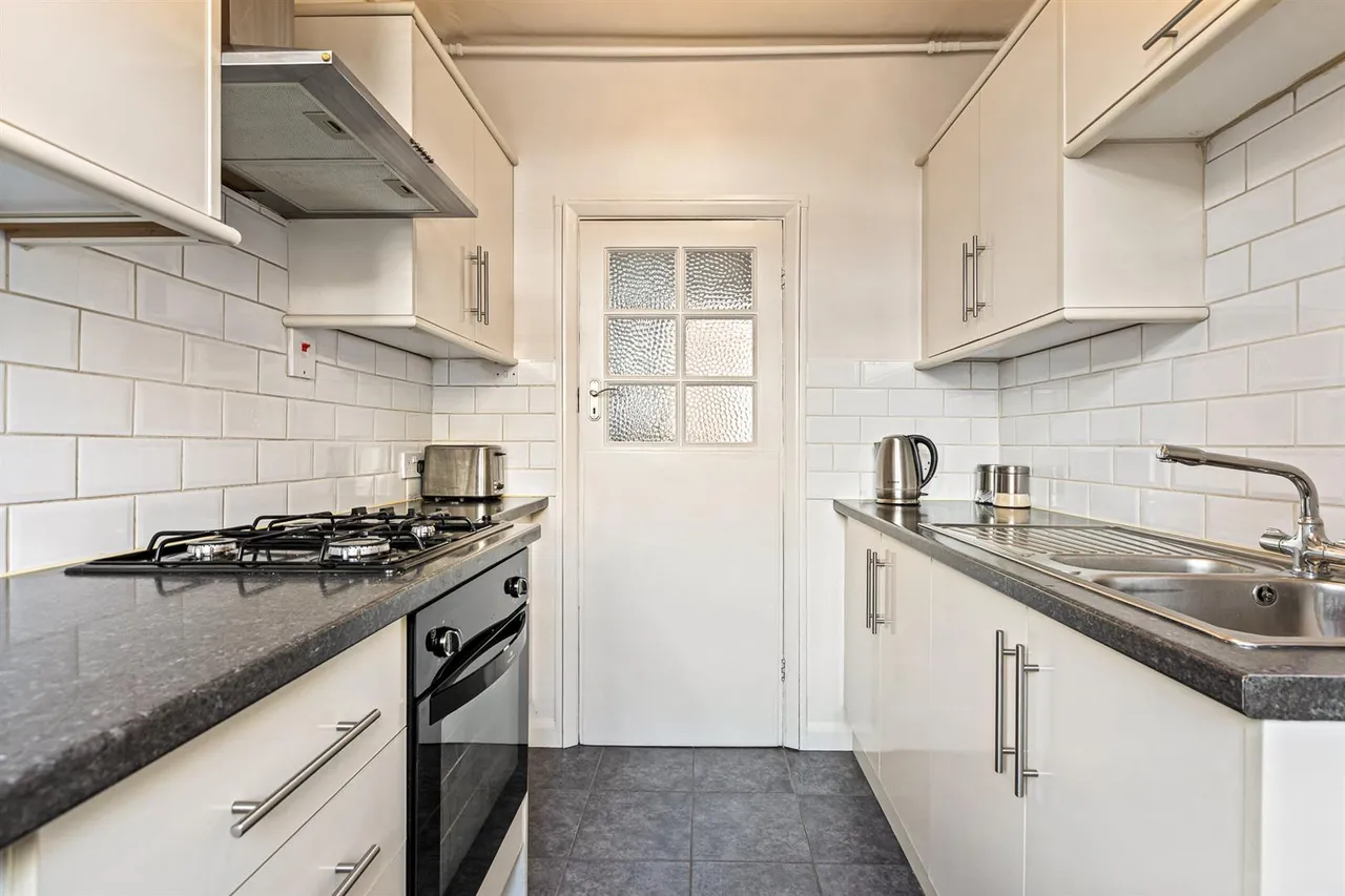 Knighton Park Road, Stoneygate, LE2, photo 3
