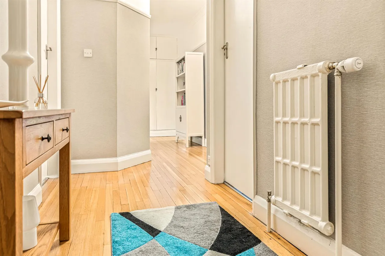 Knighton Park Road, Stoneygate, LE2, photo 10