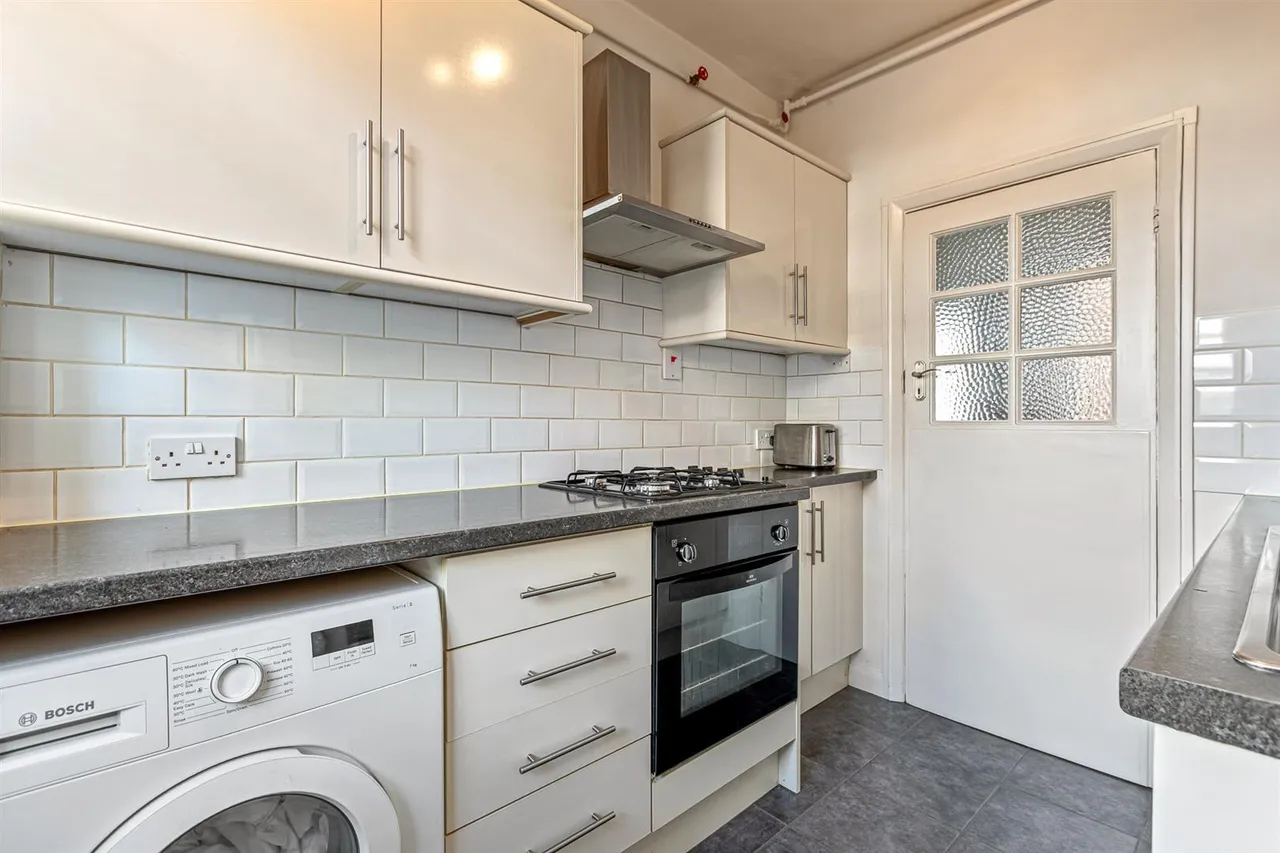 Knighton Park Road, Stoneygate, LE2, photo 13