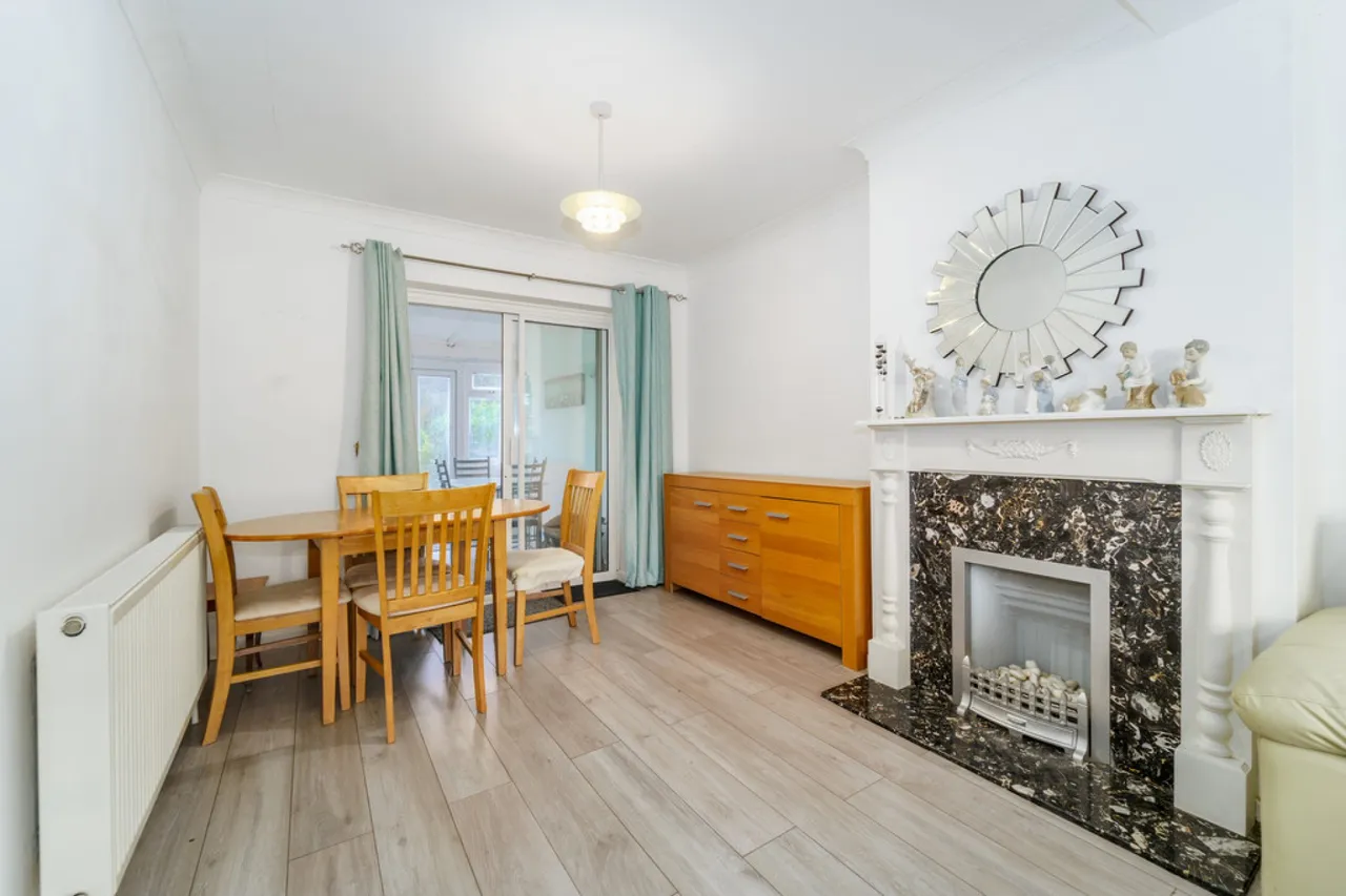 Elgin Avenue, Ashford, photo 4