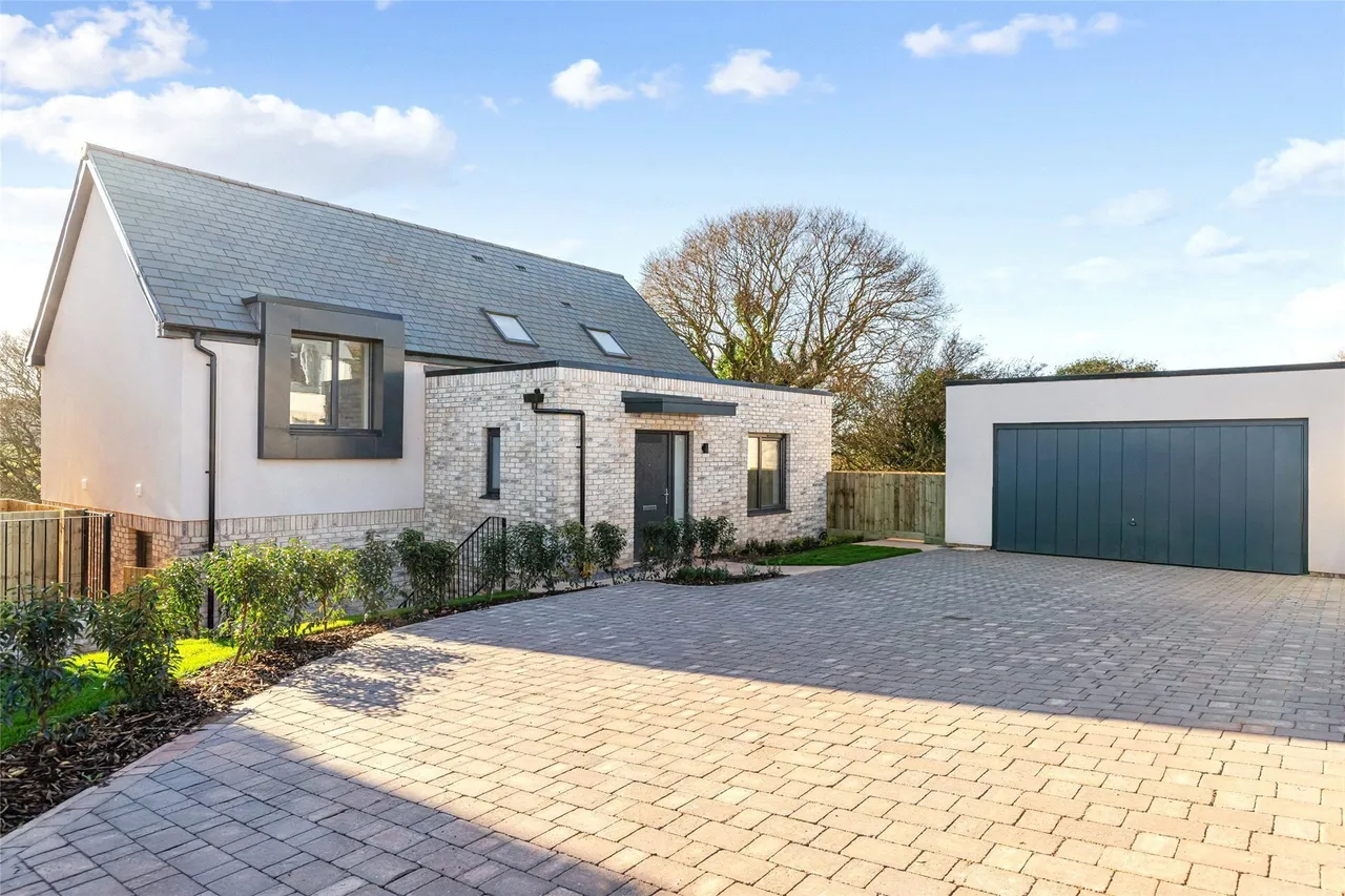 3 bed property for sale — Green Park Way, Chillington, Devon, TQ7