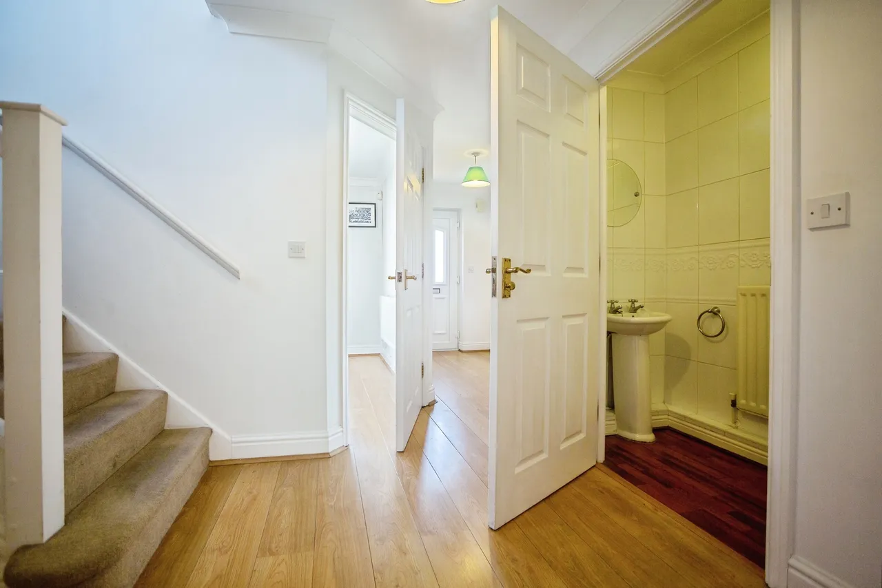 Waterside Lane, Gillingham, photo 7