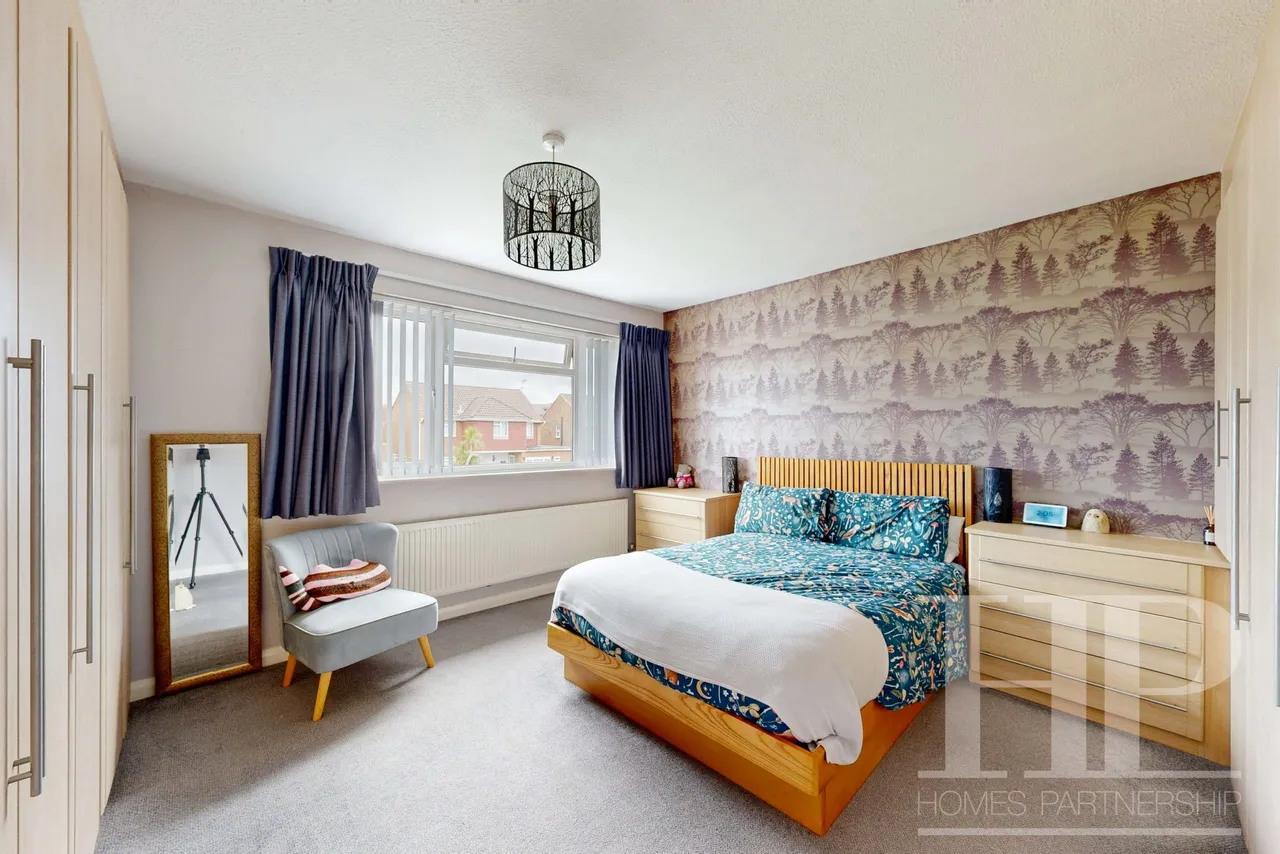 Eastwood, Crawley, RH10, photo 16