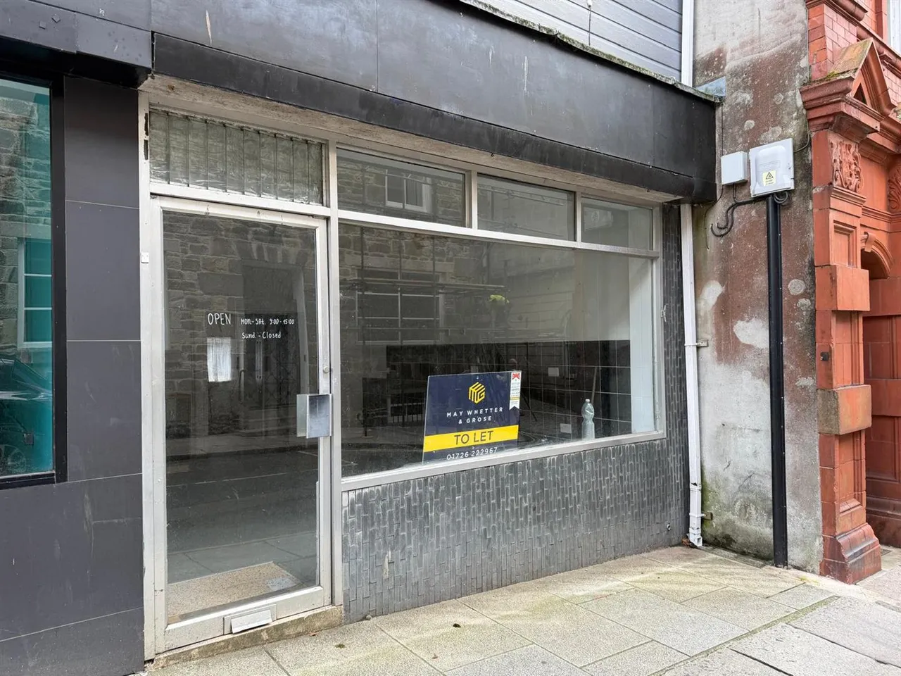 retail to rent, High Cross Street, St. Austell