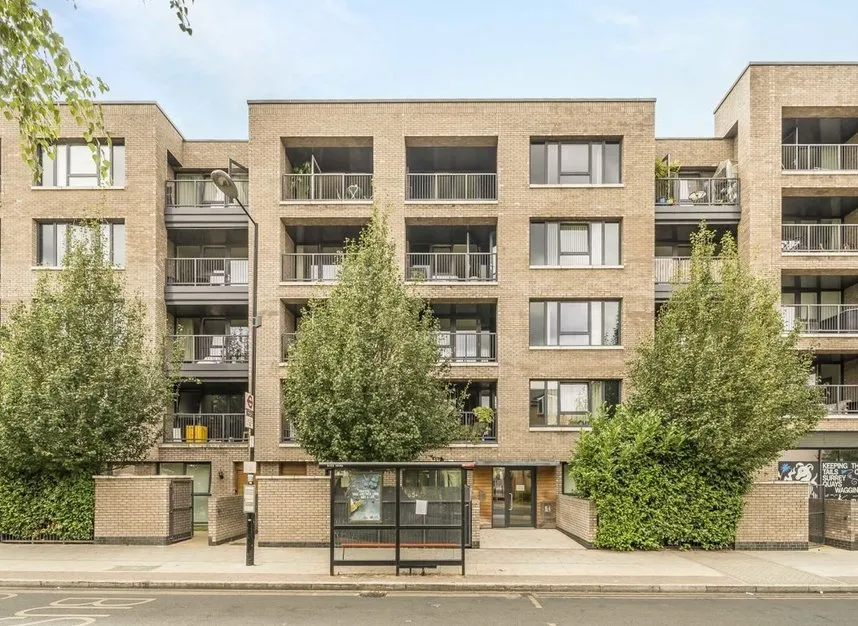 2 bed flat for sale — Grove Street, Surrey Quays, SE8