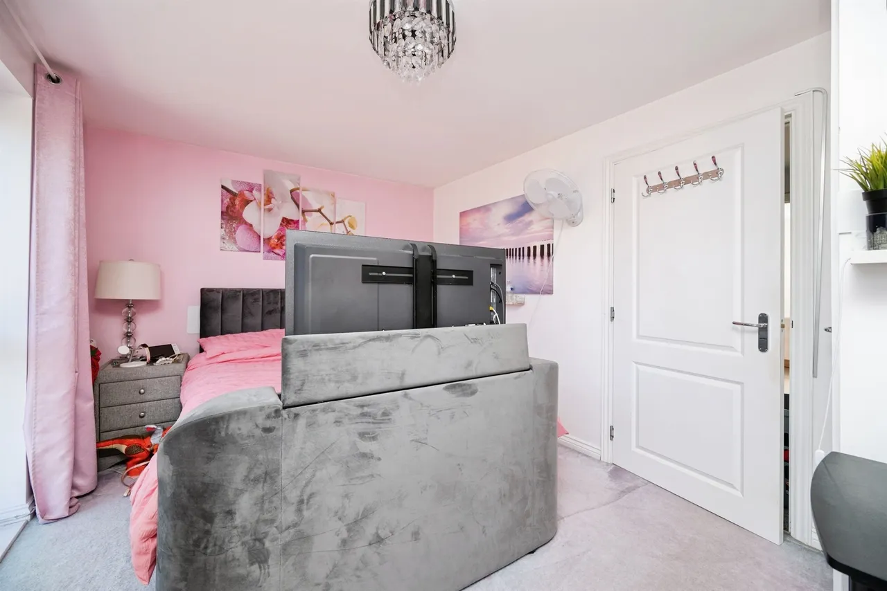 Braybrook Crescent, WEST BROMWICH, photo 12