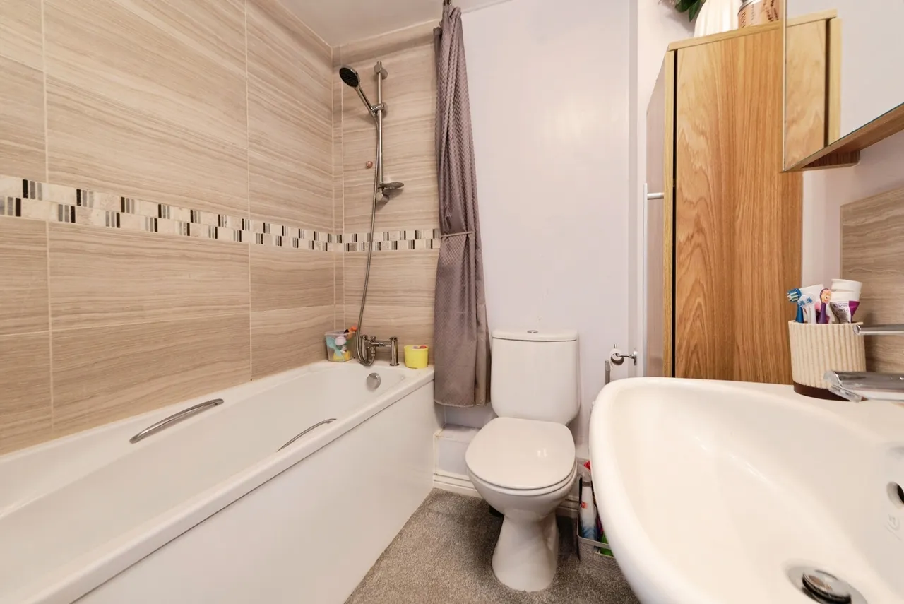 Seafire Road, Lee-on-the-Solent, PO13, photo 7