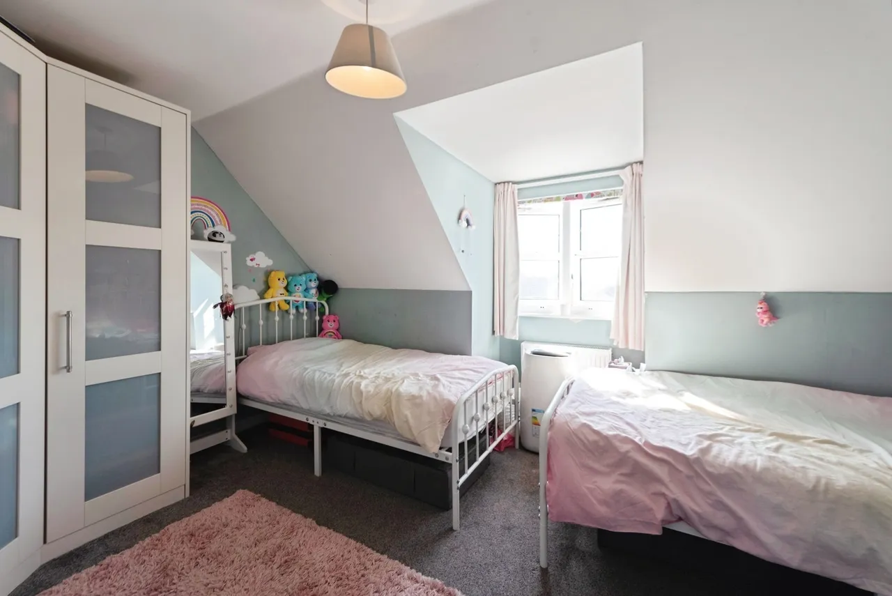 Seafire Road, Lee-on-the-Solent, PO13, photo 13