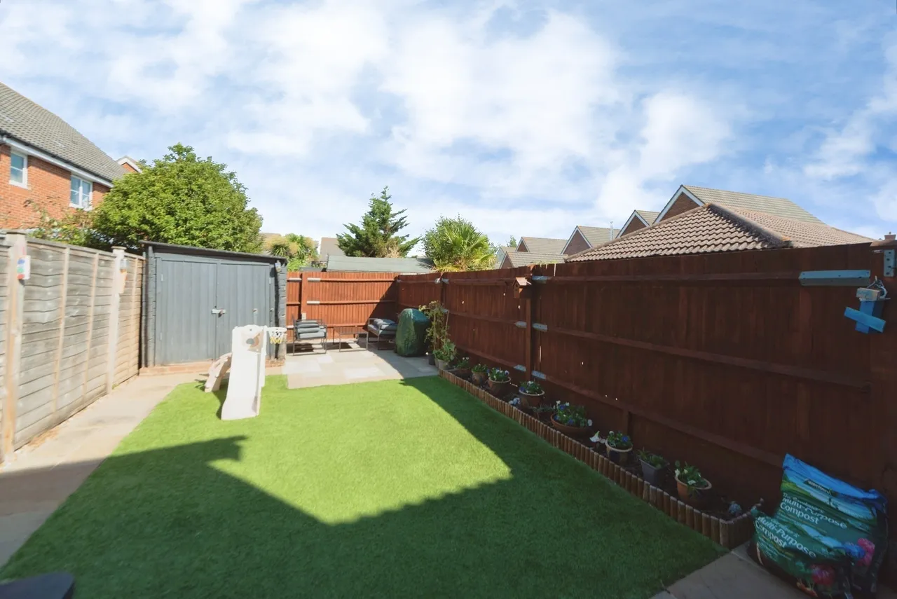 Seafire Road, Lee-on-the-Solent, PO13, photo 2