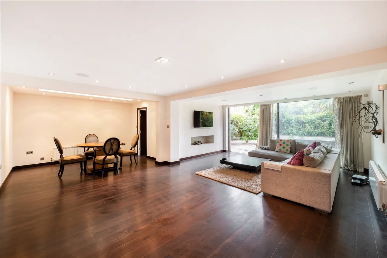 5 bed house for sale — Elsworthy Rise, Primrose Hill, London, NW3 3SH