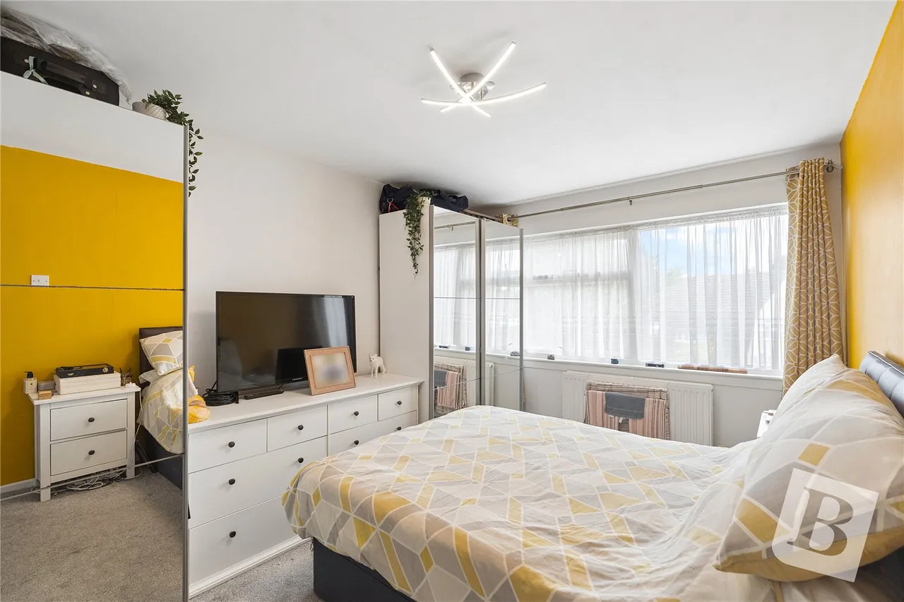 Neale Court, Upminster Road, Hornchurch, RM11, photo 5
