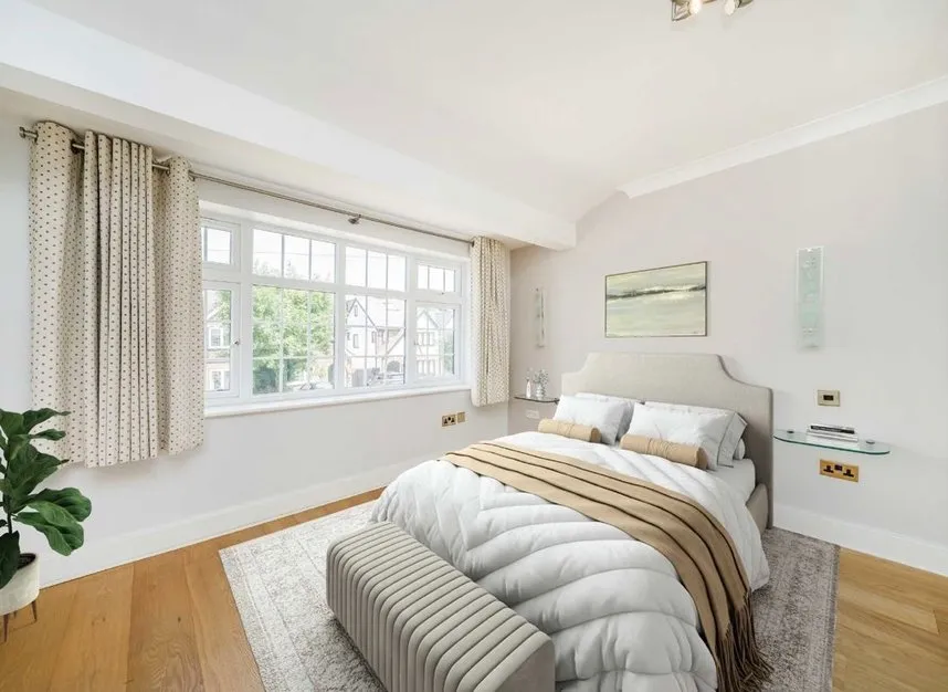 Hampton Court Avenue, East Molesey, KT8, photo 5