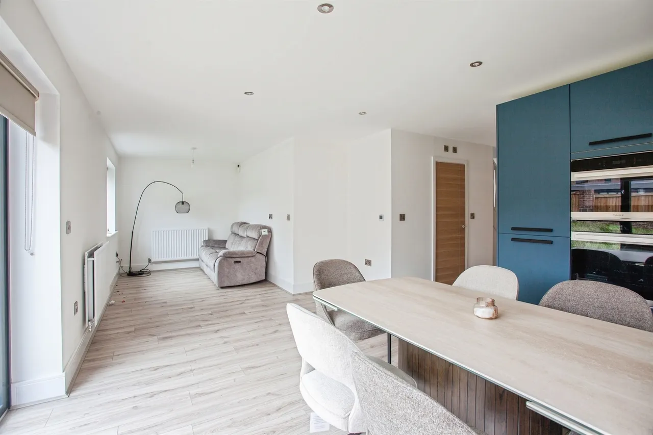 Derwent Chase, Waverley, S60, photo 7
